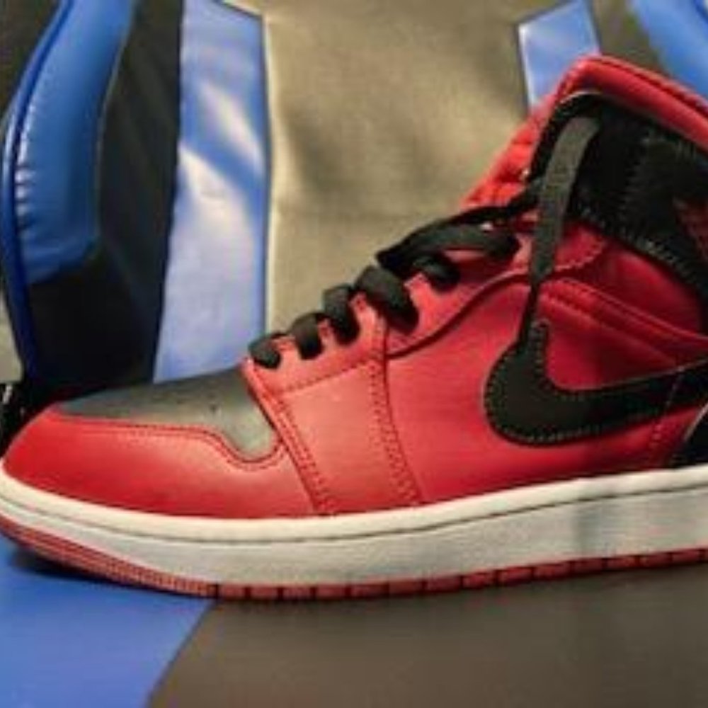 Air Jordan 1 Mid